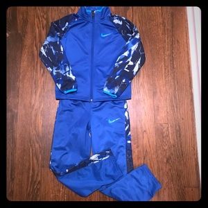 Boy’s Nike Outfit